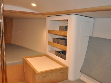 essence 33 interior 3b